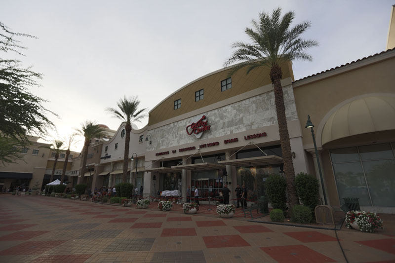 Guitar Center Opens Store In Mesa | Music Connection Magazine