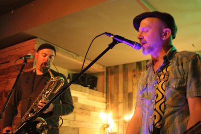 live review vapors of morphine photo by apple kaufmann