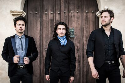 signing story the last bandoleros