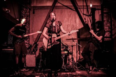 live review ramonda hammer photo heather allen