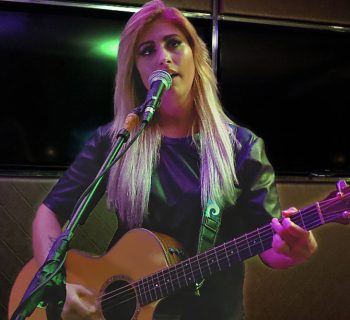 Jessica Meuse live review photo by Heather Allen