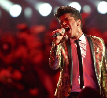 Bruno Mars performing