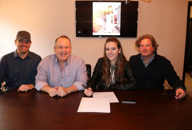 Maggie Baugh signs with Cold River Records