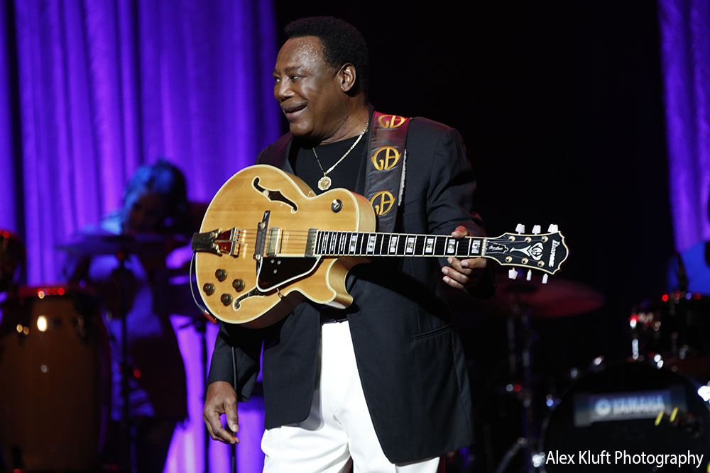 George Benson at Saban Theater - photo credit: Alex Kluft