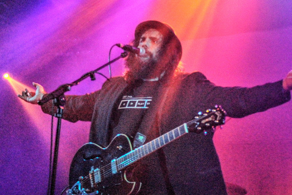 Fernando Perdomo at the Troubadour - photo credit: Rosario Diaz