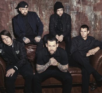 Good Charlotte sign with UTA