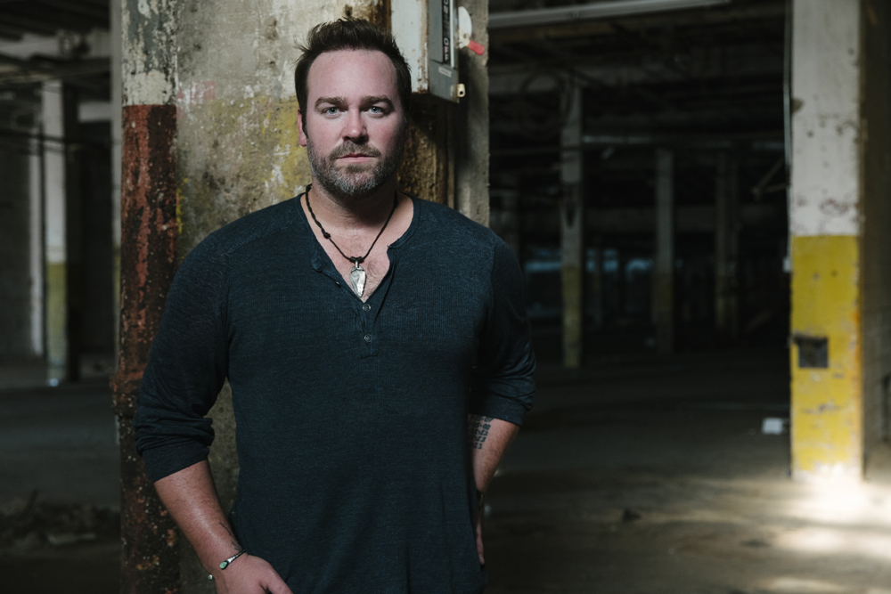 SESAC signs Lee Brice