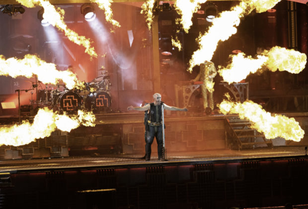 Rammstein delivers a blazing concert at the Coliseum full of thunder, fire  and flame – Daily News