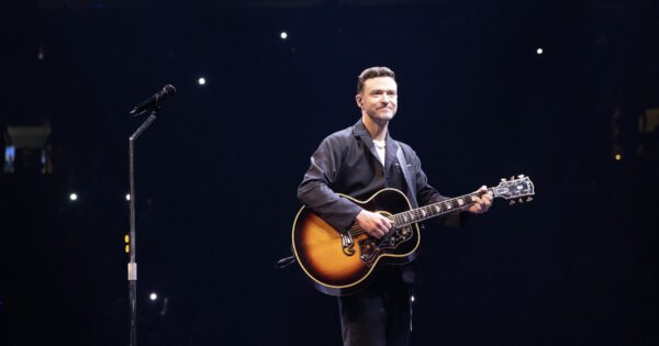 Justin Timberlake at the Kia Forum - Vimarsana News