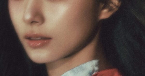 Tzuyu – abouTZU – Vinyl (Heavenly Blue, LP, Mini-Album), 2024 [r31710962] |  Discogs