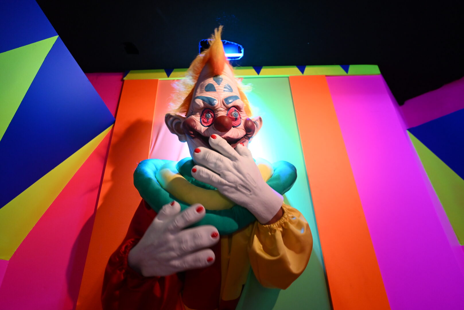 HHN-2026-Killer-Klowns-2-1617x1080.jpg