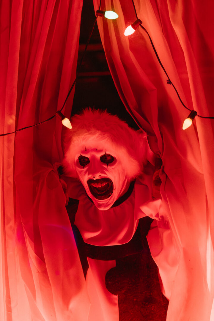 HHN-2026-Terror-Tram-9-720x1080.jpg